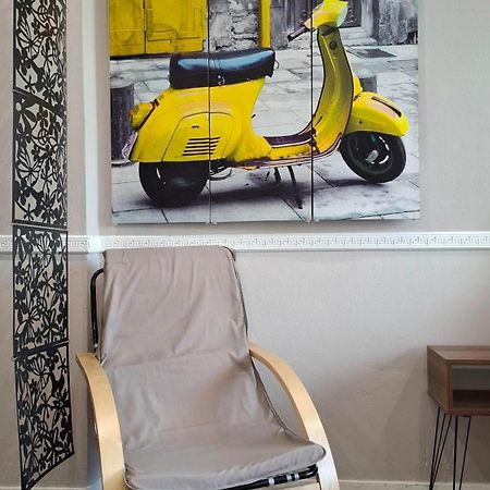 Ermou & Athinas Suites In Monastiraki Atene Esterno foto