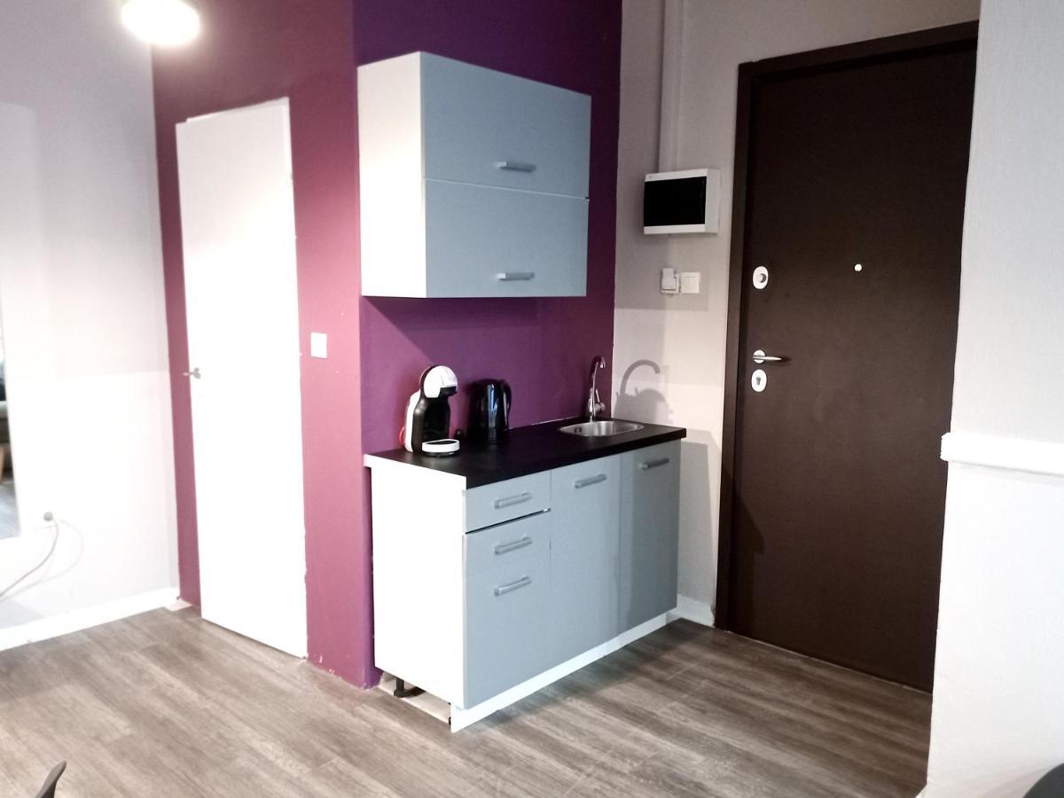 Ermou & Athinas Suites In Monastiraki Atene Esterno foto