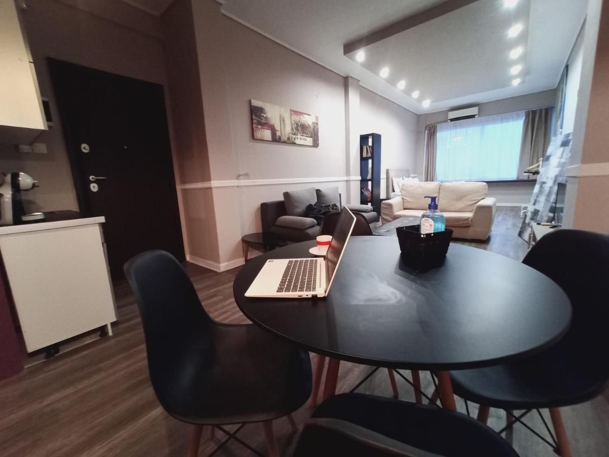 Ermou & Athinas Suites In Monastiraki Atene Esterno foto