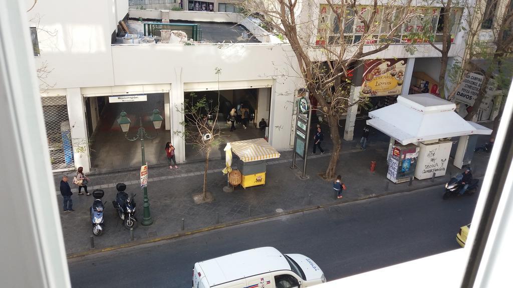Ermou & Athinas Suites In Monastiraki Atene Esterno foto